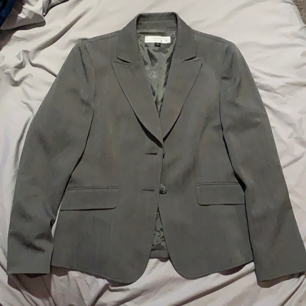 Tahari gray blazer, size 10